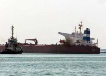 أزمة قناة السويس.. تعيد توجه السفن إلى مسار “العالم القديم