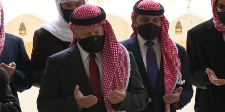 أول ظهور لملك الأردن مع الأمير حمزة بعد الأحداث الأخيرة