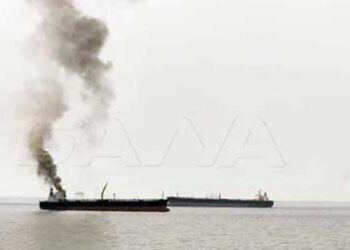 عطل فني في أحد محركات ناقلة نفط ترسو في البحر قبالة بانياس