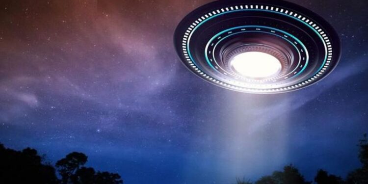 باحث أمريكي: قد تكون الولايات المتحدة اعتبرت درونات روسية وصينية “أجساما طائرة مجهولة”