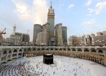 السعودية: مهاجم منبر الحرم المكي يدعي أنه “المهدي المنتظر”