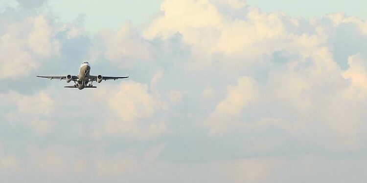 بدء حظر سفر المصريين إلى سلطنة عمان