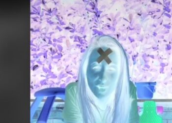 مقطع فيديو لطبيبة نفسية يشعل مواقع التواصل الاجتماعي