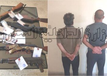 يشهر سلاح على زوجة شقيقه و يهددها بالقتل
