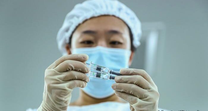 الإمارات تبدأ تجربة لقاح “سينوفارم” على الأطفال وتبدأ من أبناء الأسرة الحاكمة..