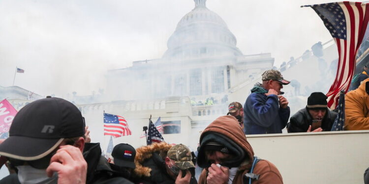 الولايات المتحدة.. اعتقال 5 أفراد من عائلة واحدة بتهم اقتحام الكابيتول
