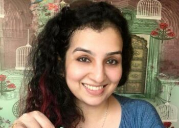 هنا خان : “كنت معروضة للبيع مع عشرات المسلمات”