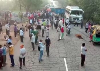 الهند.. شاحنة تدهس عمالا نائمين على جانب الطريق وتقتل 18