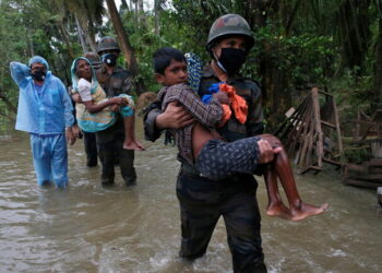الهند.. انهيار أرضي بسبب الأمطار الغزيرة يودي بحياة 7 أشخاص