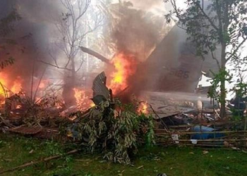 تحطم طائرة عسكرية فلبينية على متنها 85 شخصاً جنوب البلاد