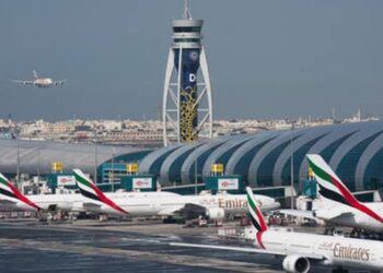 تصادم طائرتين في مطار دبي ولا إصابات