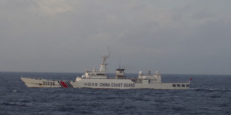 سفن عسكرية صينية تقترب من جزر متنازع عليها مع اليابان