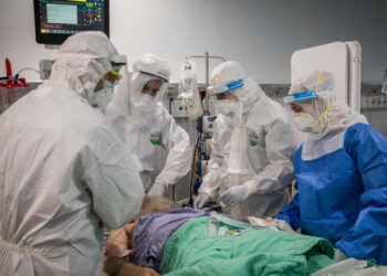 شاب يفقد رئتيه “تماما” بسبب كورونا..