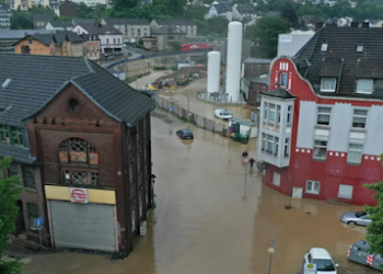 مقتل أربعة أشخاص وفقدان آخرين جراء عاصفة غرب ألمانيا