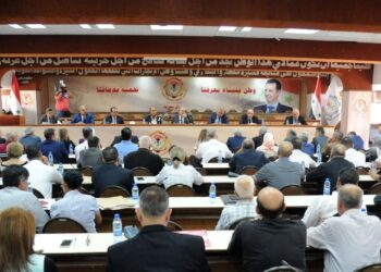 رئيس مجلس الوزراء أمام مجلس اتحاد نقابات العمال: العمل لتأمين النقل الجماعي للعاملين ومستلزمات الأمن الصناعي وتحسين متممات الرواتب