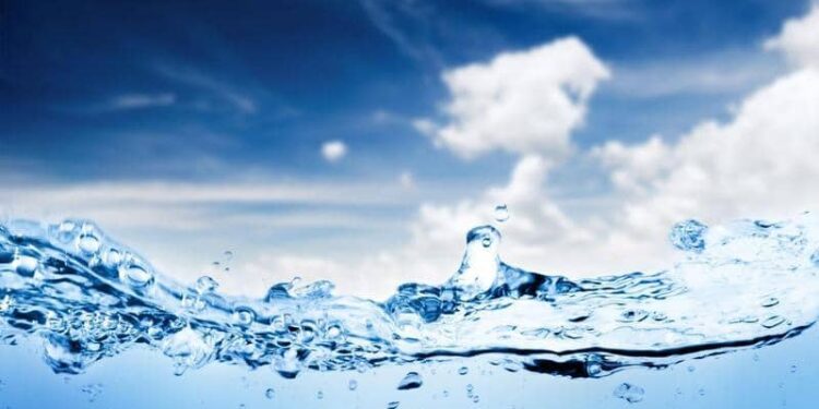 الإمارات.. إطلاق أول مشروع عالمي لإنتاج المياه بكميات تجارية من الهواء