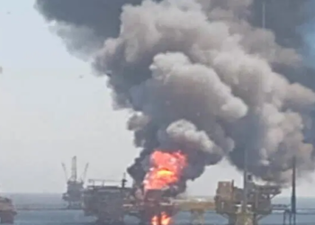 قتلى و جرحى جراء حريق في منصة نفط بحرية بالمكسيك