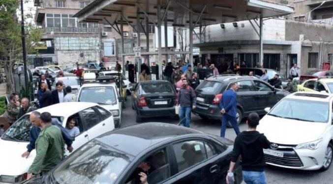 قتيلان جراء إطلاق نار على خلفية بيع وشراء مادة البنزين في لبنان