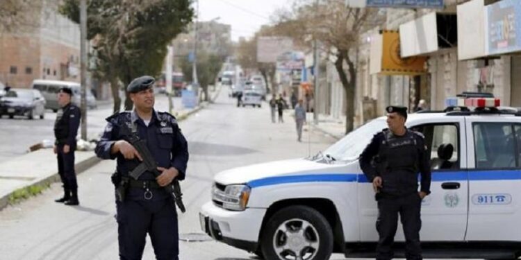 الأردن .. سطو مسلح على بنك والشرطة تعتقل المنفذين