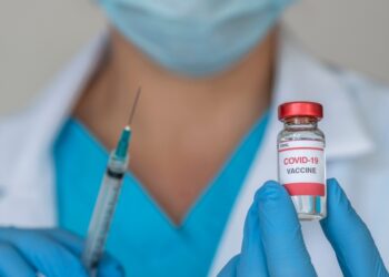 كورونا يغلق 9 شعب صفية.. و20% من الكوادر التعليمية تلقوا اللقاح