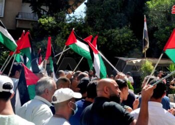 اعتصام في دمشق رفضاً لـ (اتفاق الإطار) بين الأونروا وواشنطن