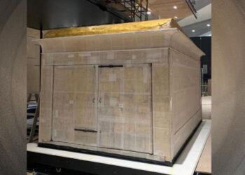 نقل مقصورة توت عنخ آمون للمتحف المصري الكبير