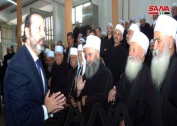 بتكليف من الرئيس الأسد.. الوزير عزام يقدم التعازي بوفاة الشيخين كميل نصر ومعذى كيوان بالسويداء