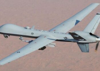 الجيش الإيراني يعترض طائرات أمريكية من دون طيار اقتربت من منطقة مناوراته