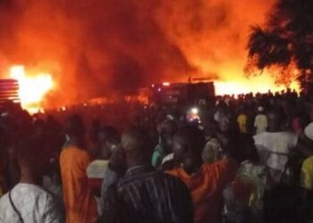 91 قتيلا في “كارثة ناقلة الوقود” .. فيديو