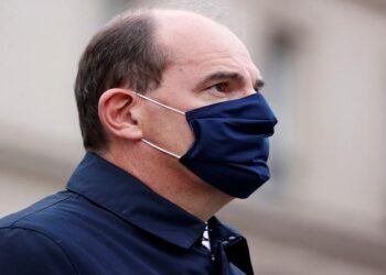 إصابة رئيس الوزراء الفرنسي بفيروس كورونا