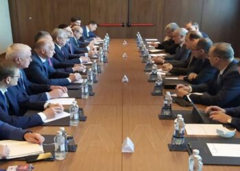 وفد الجمهورية العربية السورية إلى اجتماع أستانا يبحث مع الوفد الروسي البنود المدرجة على جدول أعمال الاجتماع