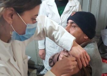 فريق للتطعيم ضد كورونا في فرع جامعة دمشق بالسويداء