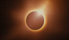 كسوف الشمس الكلي في القارة القطبية الجنوبية – فيديو