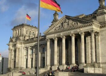 موسكو: برلين تحاول التأثير على العمليات الداخلية في روسيا