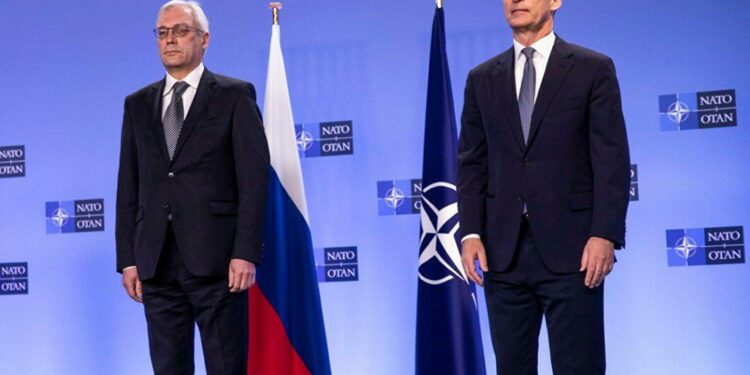 موسكو: تجاهل الناتو لمبادراتنا لخفض التصعيد يخلق شروطا مسبقة للنزاع ويقوض الأمن