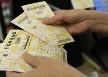 أمريكي يربح 10 مليون دولار في اليانصيب للمرة الثانية …