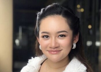 عرافة تايلاندية تثير الجدل حول تحطم طائرة بسبب مرض غريب ..