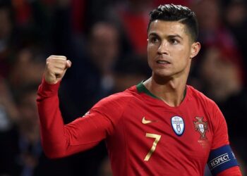 رونالدو يعلق بعد اعتدائه على طفل مشجع