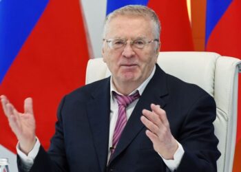 وفاة رئيس الحزب الليبرالي الديمقراطي في روسيا