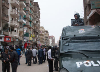 مصر .. شاب يقتل تاجرا داخل مسجد