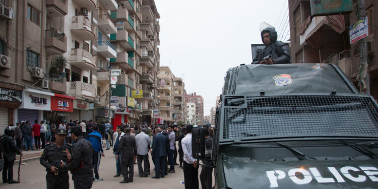 مصر .. شاب يقتل تاجرا داخل مسجد