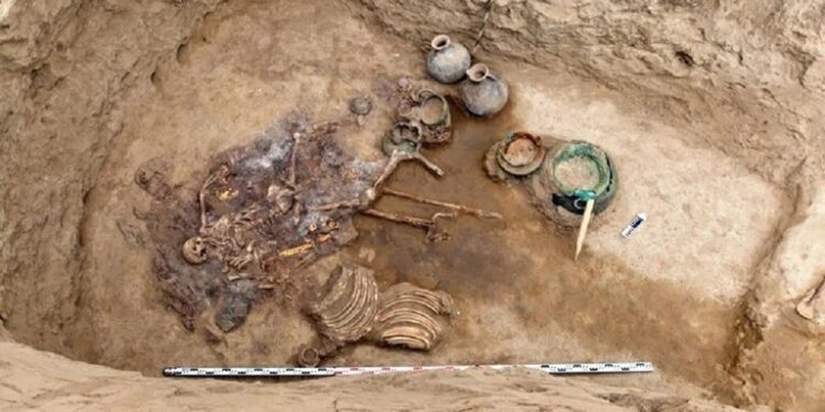 روسيا..العثور على قبر محارب سارماتي بهدايا جنائزية قيمة