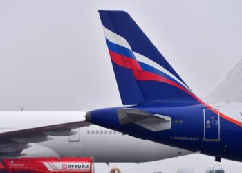 روسيا .. تمديد حظر الطيران جنوب ووسط البلاد حتى الـ 21 من الشهر الجاري