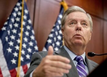 روسيا تضع السيناتور الأمريكي غراهام على قائمة المطلوبين