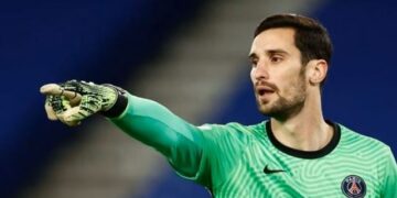 حارس سان جيرمان يدخل العناية المركزة بسبب حصان هارب..