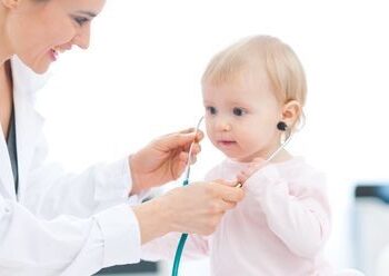 الأطفال الذين يمرضون أكثر من ثلاث مرات في السنة يعتبرون مرضى دائمين..