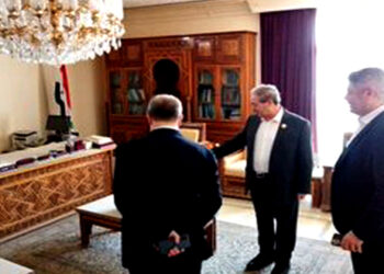 الوزير المقداد يزور مقر السفارة السورية في الرياض ..