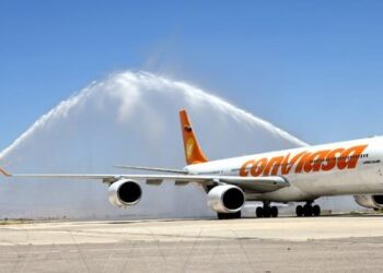 أول طائرة مباشرة من فنزويلا إلى سورية تصل إلى مطار دمشق الدولي