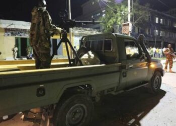 الصومال.. مقتل 20 جندياً بهجوم انتحاري في مقديشو