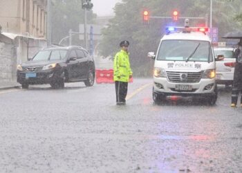 الصين.. تعليق مؤقت للمواصلات جراء إعصار (دوكسوري)